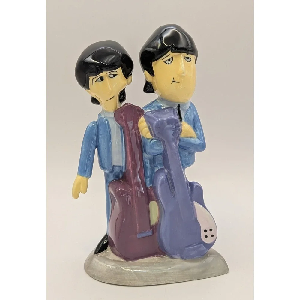 The Beatles Animated 2004 Vandor Apple Salt & Pepper Shakers NEW In Box‎